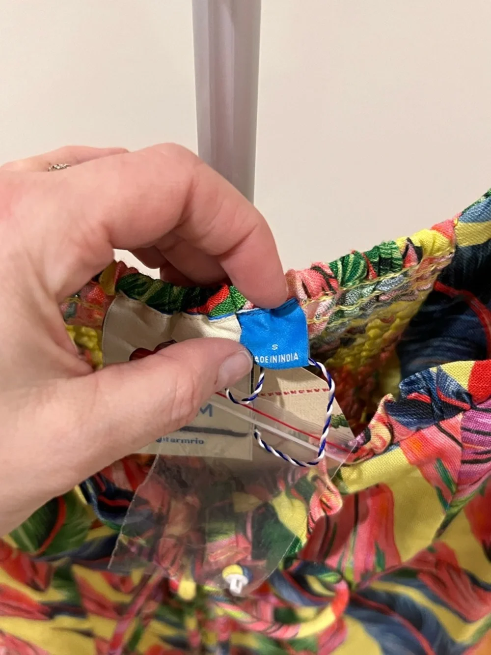 Farm Rio sweetheart linen Floral Puff-Sleeve Midi Dress - Yellow/Pink - Picture 5 of 5